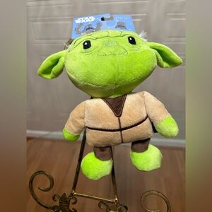 Star Wars 9” Yoda Disney Pet Squeaky Dog Toy Plush Figure- Fetch for Pets NWT